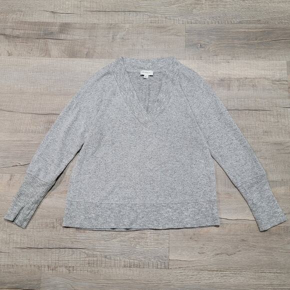 Evereve Plush Knit V Neck Sweatshirt Top Heather Gray Oversized Relaxed Small - Picture 1 of 7